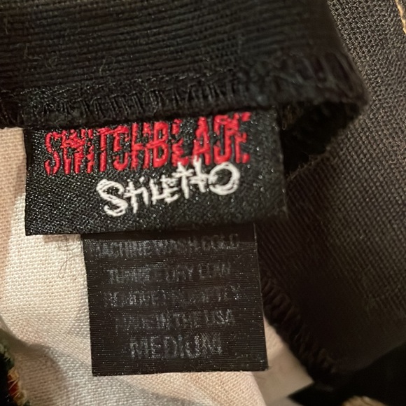 Switchblade Stiletto Rockabilly Dress - Size M
FINAL PRICE - Picture 4 of 4